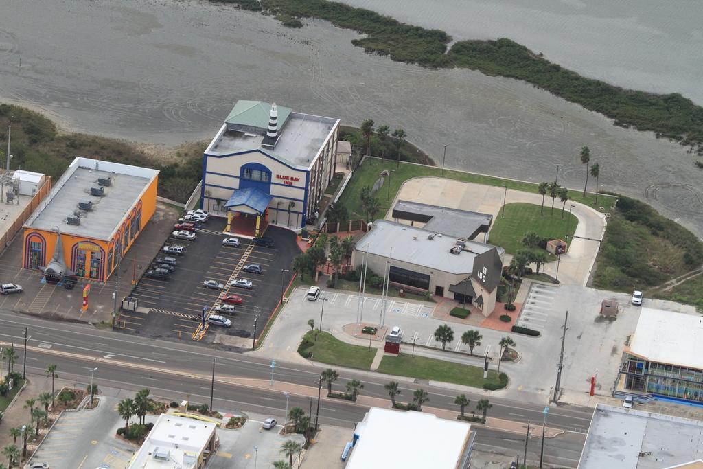 Blue Bay Inn And Suites South Padre Island Exterior photo