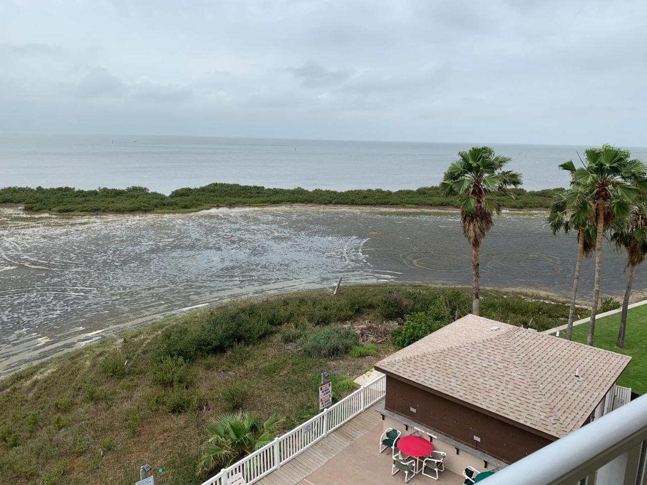 Blue Bay Inn And Suites South Padre Island Exterior photo